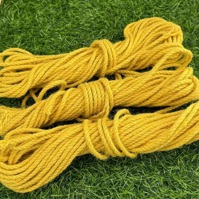 Color personalizado cuerda de fibra de yute fuerte torcida para requerimiento personalizado