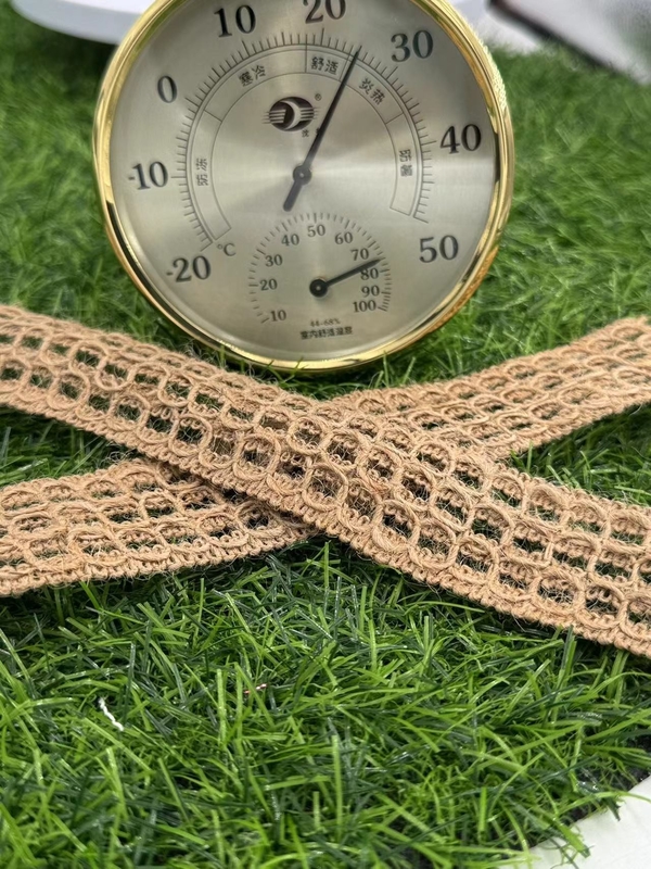 La cinta de encaje de yute sostenible es el toque final perfecto para la decoración del hogar